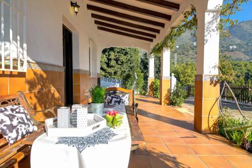 Villa White Stone