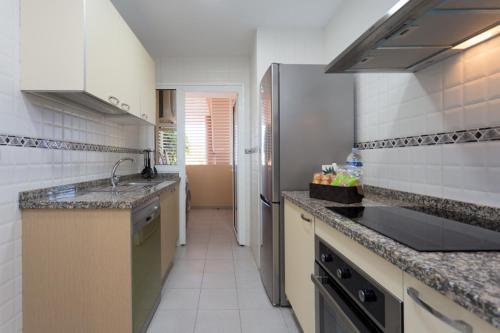 Royal Marina Bay Golf Apartment