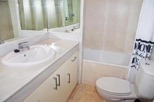 Apartamento Puerta Real Canovas