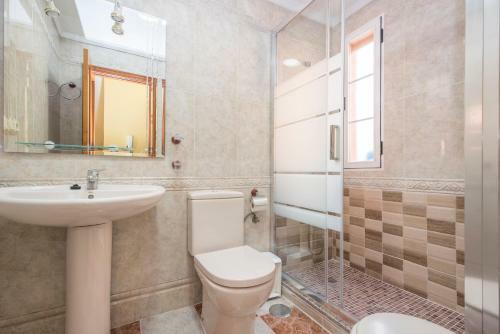 Casa La Solana, Con Piscina Privada.