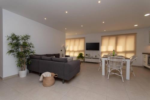 Apartamento El Medano 2 - Two Bed With Unlimited Wifi Internet
