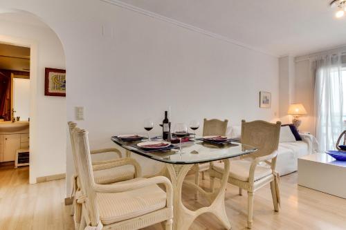 Apartamento Atenea @edificio Golden Life