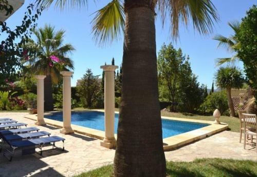 Jesus Pobre Chalet Sleeps 8 Pool