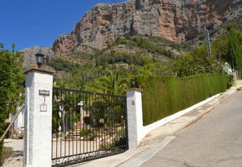 Jesus Pobre Chalet Sleeps 8 Pool
