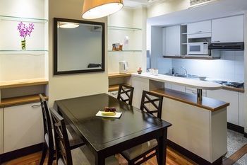 Hotel Bandara Suites Silom Bangkok