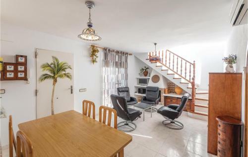 Three-bedroom Holiday Home In L'ametlla De Mar