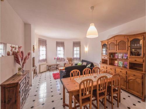 Three-bedroom Holiday Home In Ametlla De Mar