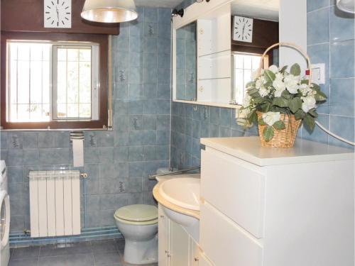 Four-bedroom Holiday Home In L'ametlla De Mar