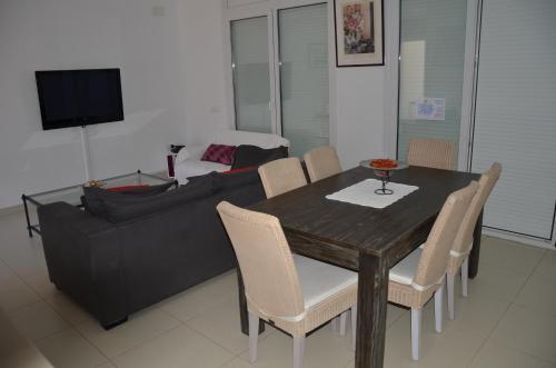 Garbi House