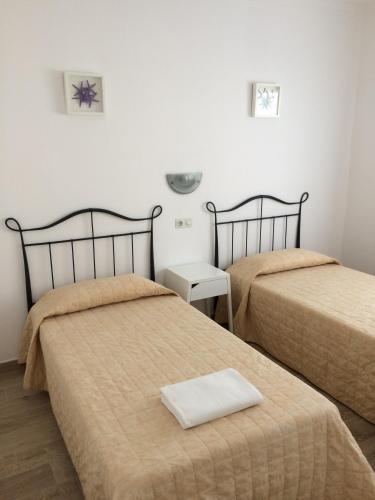 Villa Montserrat 2-st. Mart� D'emp.