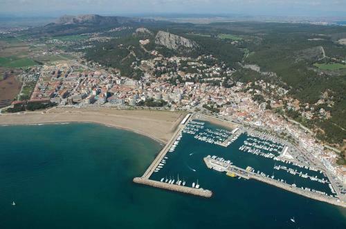 Apartamento Rocamaura Il