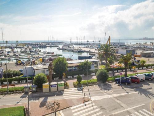 Three-bedroom Apartment In L'estartit