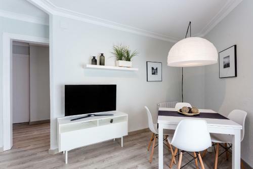 3 Bedroom Apartment Carrer Florida