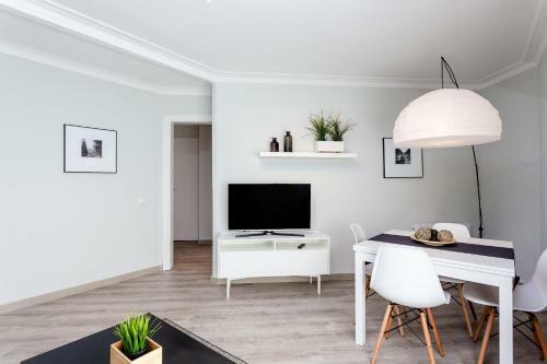 3 Bedroom Apartment Carrer Florida