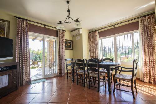 Cubo�s Villa Los Agaves For Families