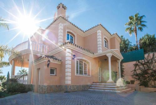 La Cala De Mijas Villa Sleeps 8 Air Con Wifi