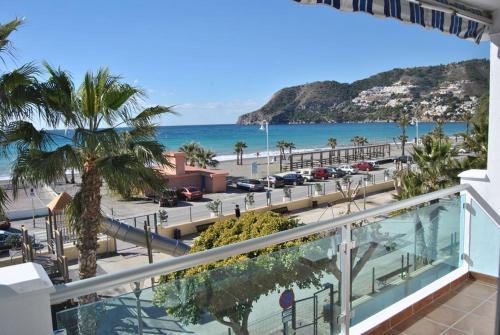 Apartamento Ideal Parejas Primera L�nea Playa Con Terraza Gb4
