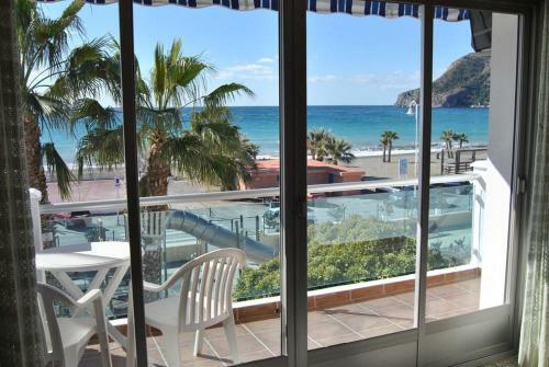 Apartamento Ideal Parejas Primera L�nea Playa Con Terraza Gb4