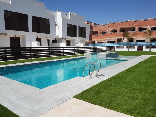Luxury 3 Bedroom Apartment