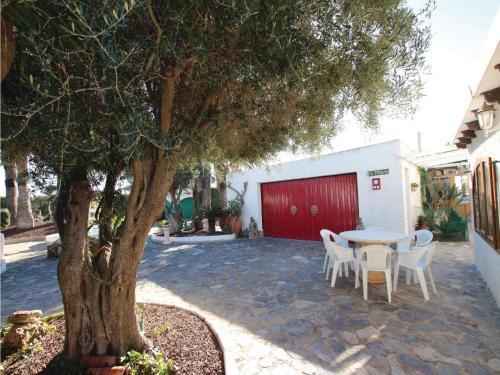 Six-bedroom Holiday Home In La Manga