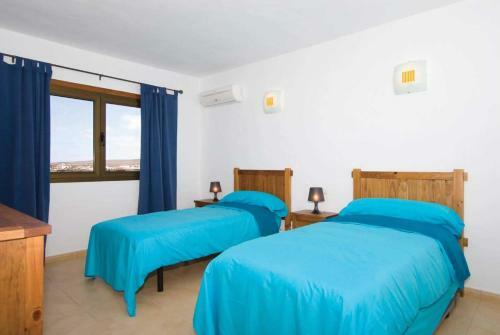 Lajares Villa Sleeps 8 Air Con Wifi