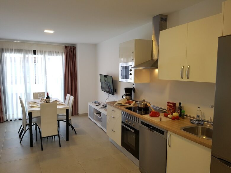Canteras Suites Apartments