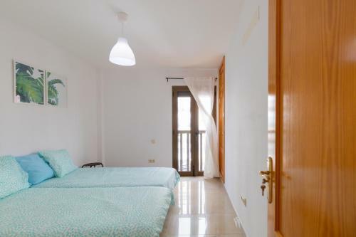 Hostal Huge Chalet To Share