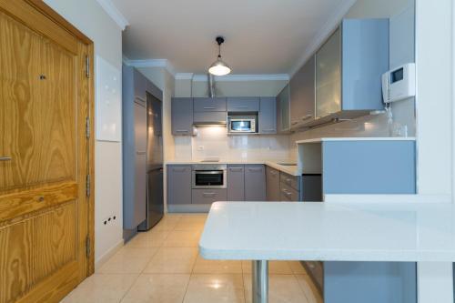 Pineda Apartments