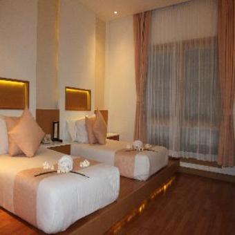 Hotel Iyara Beach Plaza