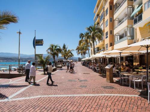 Apartment Seafront Las Canteras 24