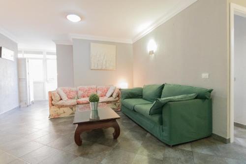 Central Square Apartment To Share "with Sea Views"