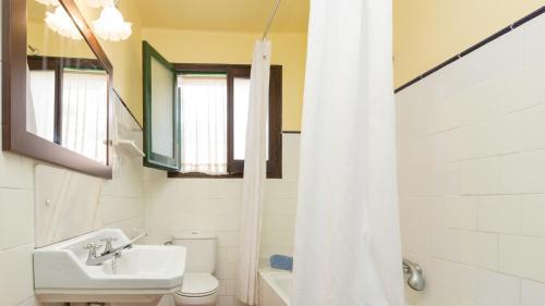 Llafranc Villa Sleeps 7 T223639