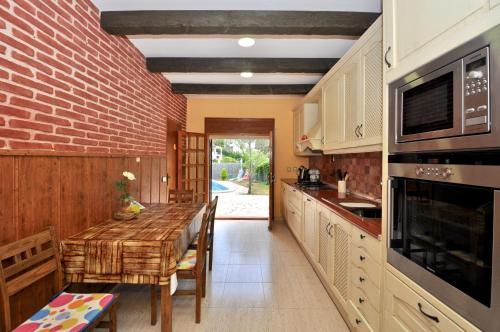 Villa Europa Lloretholiday With Panoramic Views, To The Beach 900m