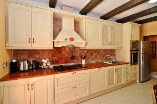 Villa Europa Lloretholiday With Panoramic Views, To The Beach 900m