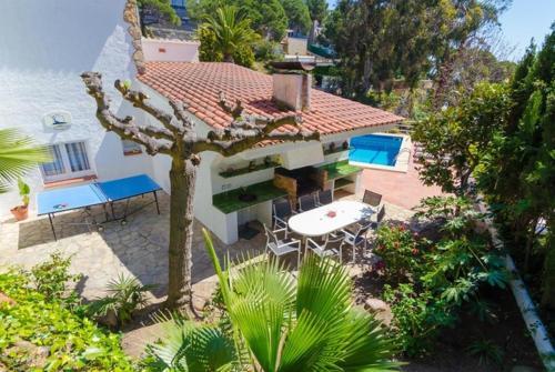 Lloret De Mar Villa Sleeps 9 Pool