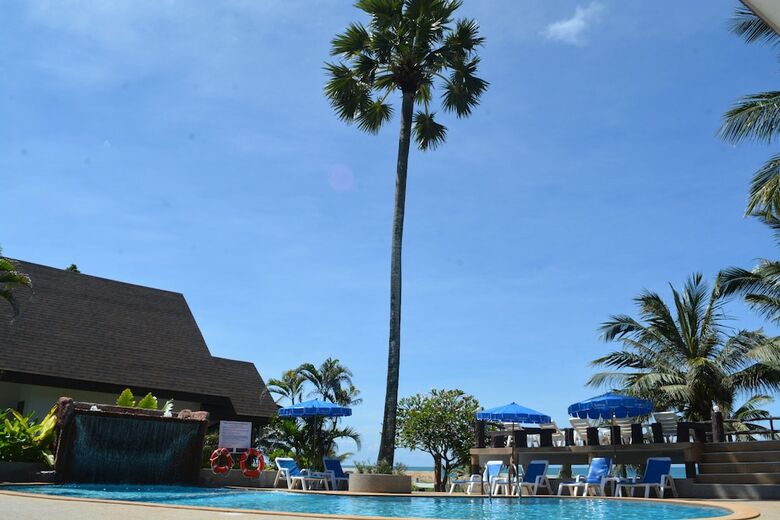 Hotel Lanta Il Mare Beach Resort