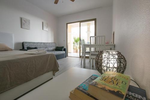 Apartment With Heated Pool In Los Cristianos