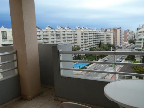 Apartamentos Gand�a Grau Y Playa 3000