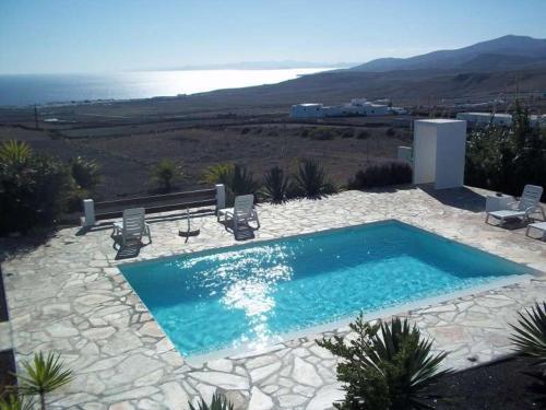Macher Villa Sleeps 4 Pool Wifi