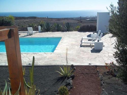 Macher Villa Sleeps 4 Pool Wifi