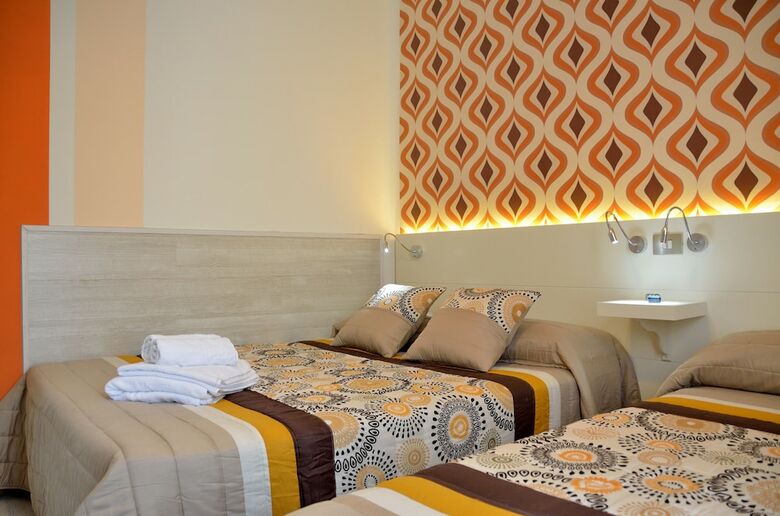Albergue Far Home Plaza Mayor
