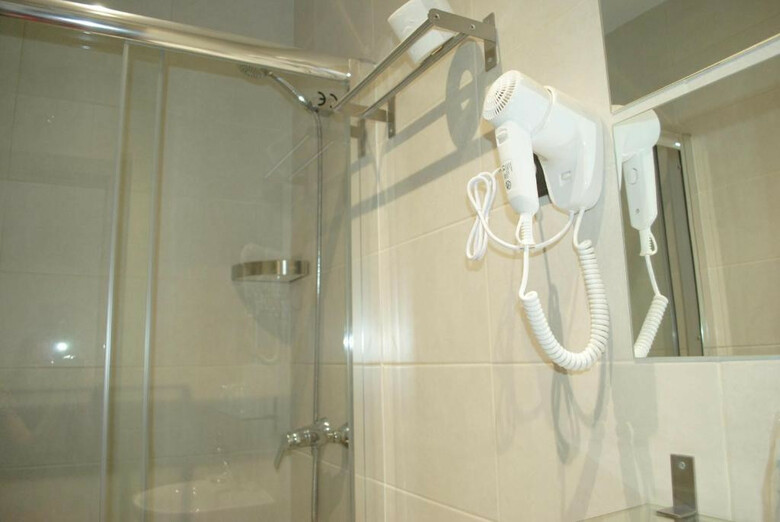 Hostal Fuencarral Rooms