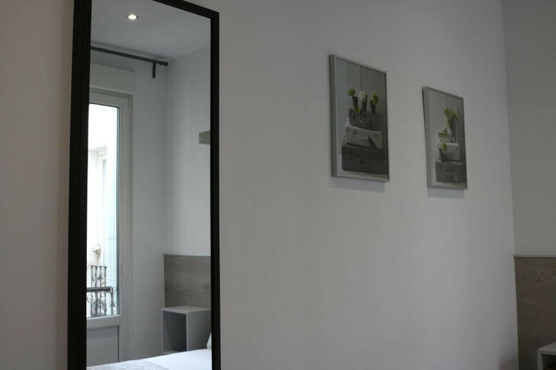 Hostal Fuencarral Rooms