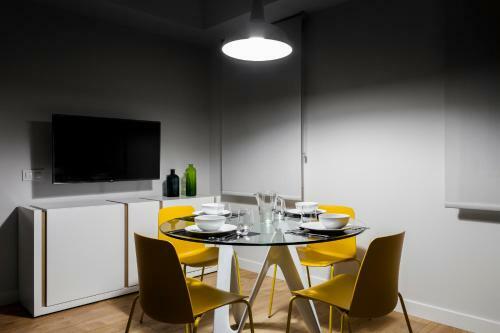 Home Art Apartments