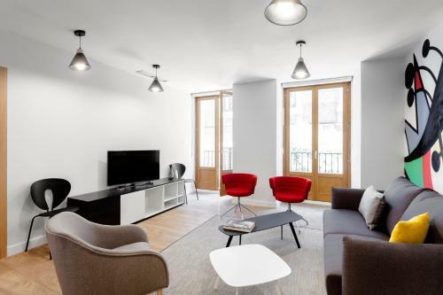Home Art Apartments