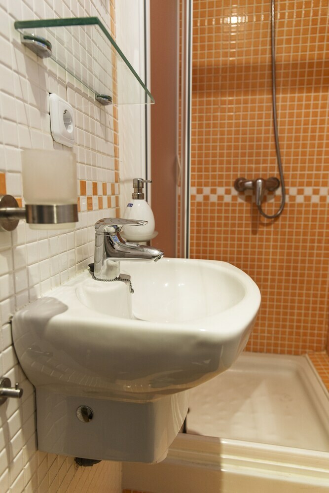 Stay At Home Madrid Apartments II