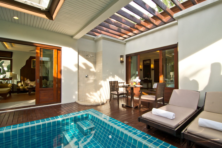 Hotel Ravindra Beach Resort And Spa