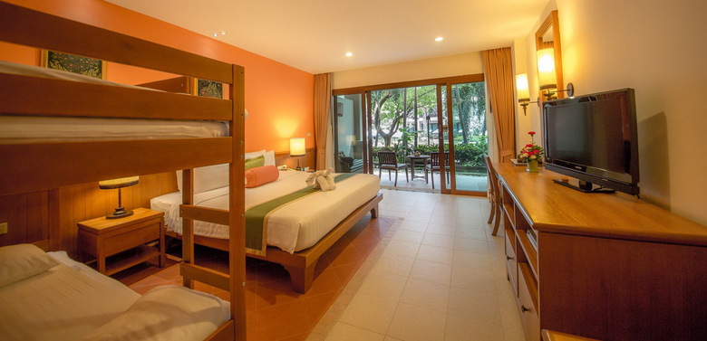 Hotel Ravindra Beach Resort And Spa