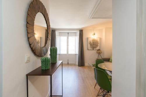 Apartamento Urbe10 Plaza De La Merced Duplex 1 Bedroom