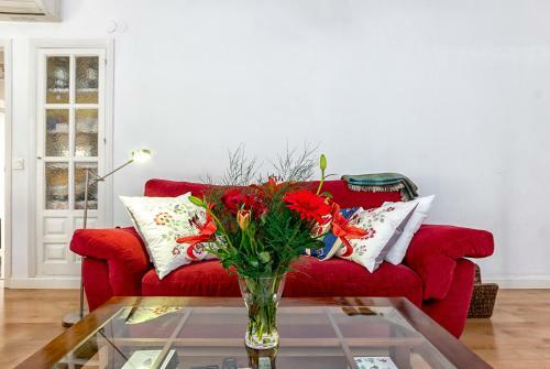 Three-bedroom Apartment With Terrace Lion